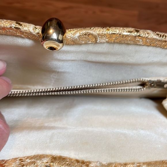 Vintage Gold Swirl Clutch - Picture 6 of 6
